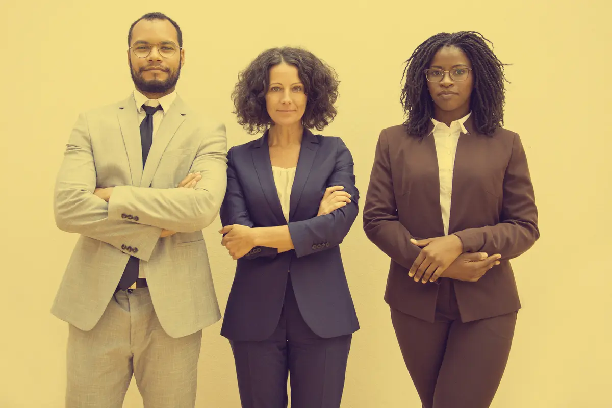 Équipe de professionnels réunissant plusieurs expertises